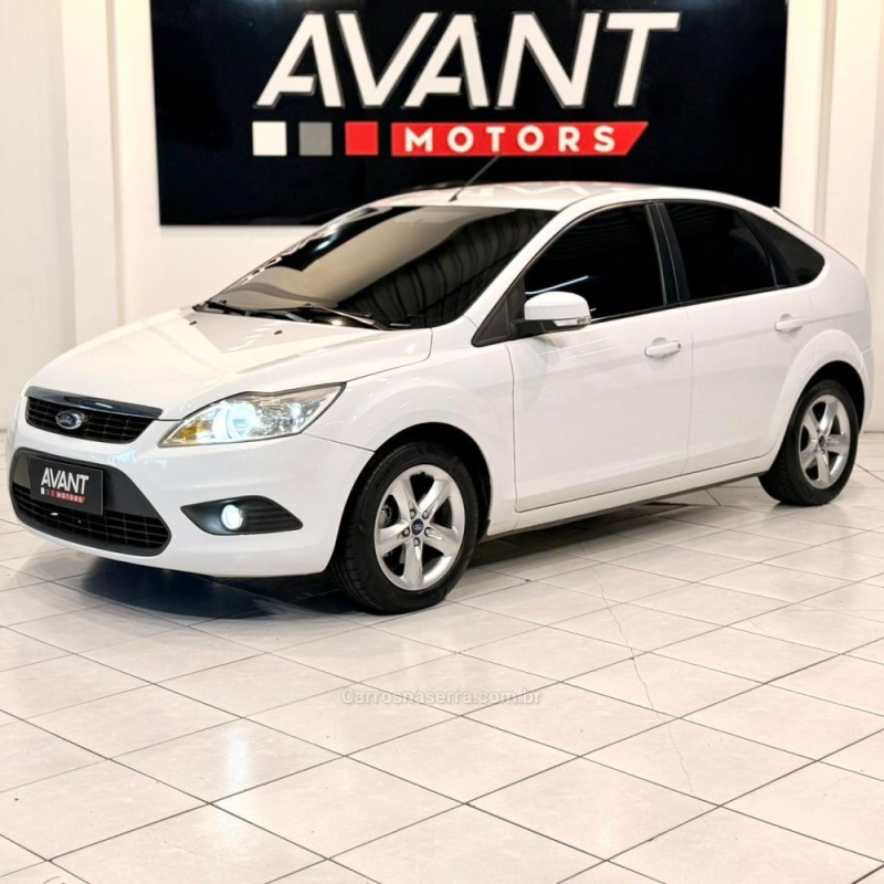 FOCUS 1.6 GLX 16V FLEX 4P MANUAL - 2011 - NOVO HAMBURGO