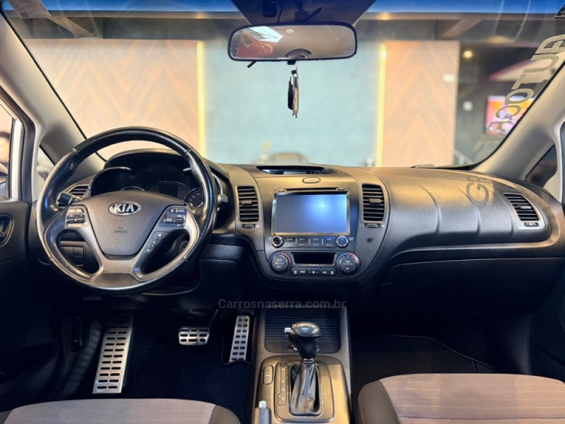 CERATO 1.6 SX E.233 16V GASOLINA 4P AUTOMÁTICO - 2014 - CAMPO BOM