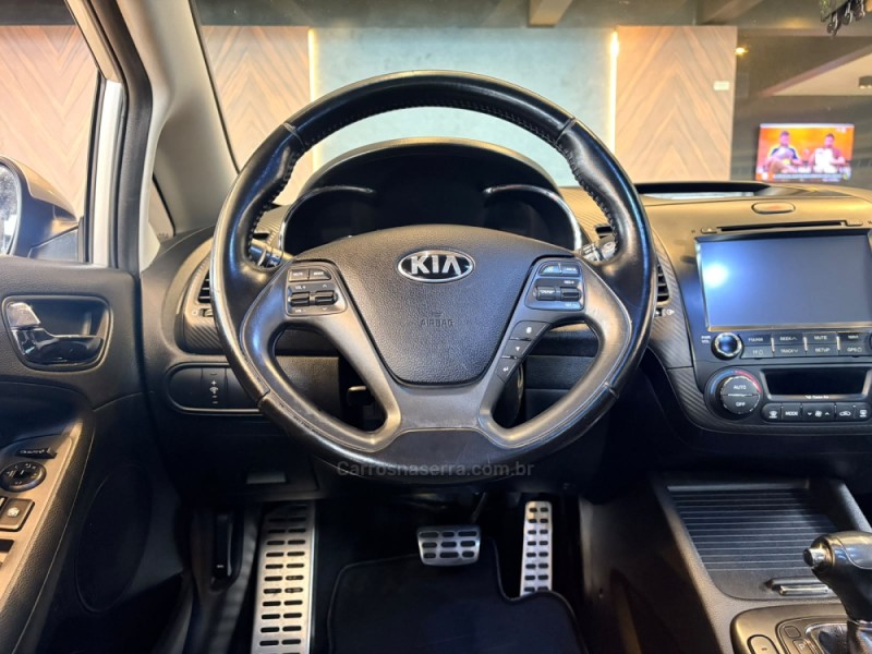 CERATO 1.6 SX E.233 16V GASOLINA 4P AUTOMÁTICO - 2014 - CAMPO BOM