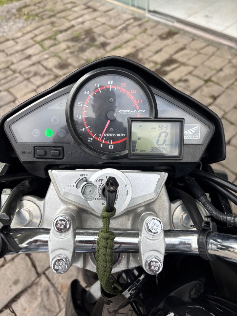 CB 300R ABS - 2015 - SãO MARCOS
