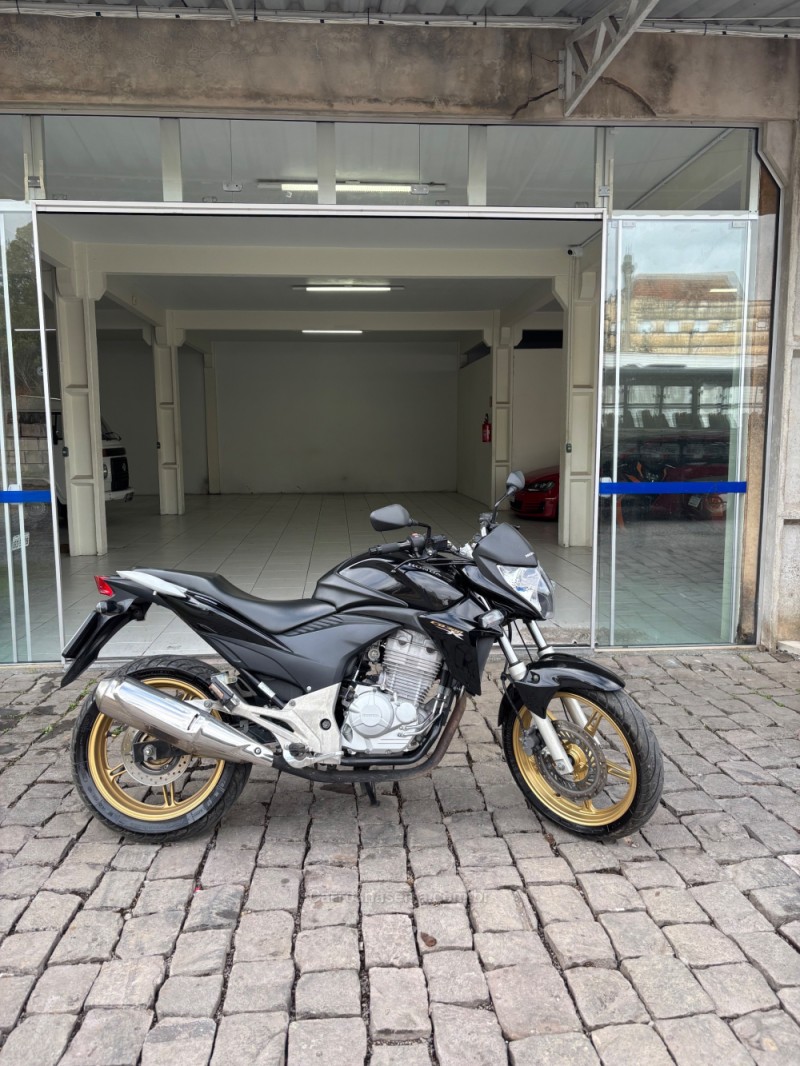 CB 300R ABS - 2015 - SãO MARCOS