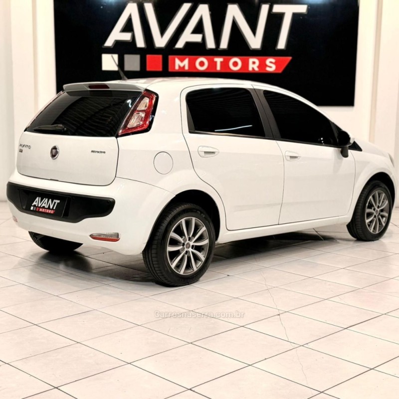PUNTO 1.4 ATTRACTIVE 8V FLEX 4P MANUAL - 2016 - NOVO HAMBURGO