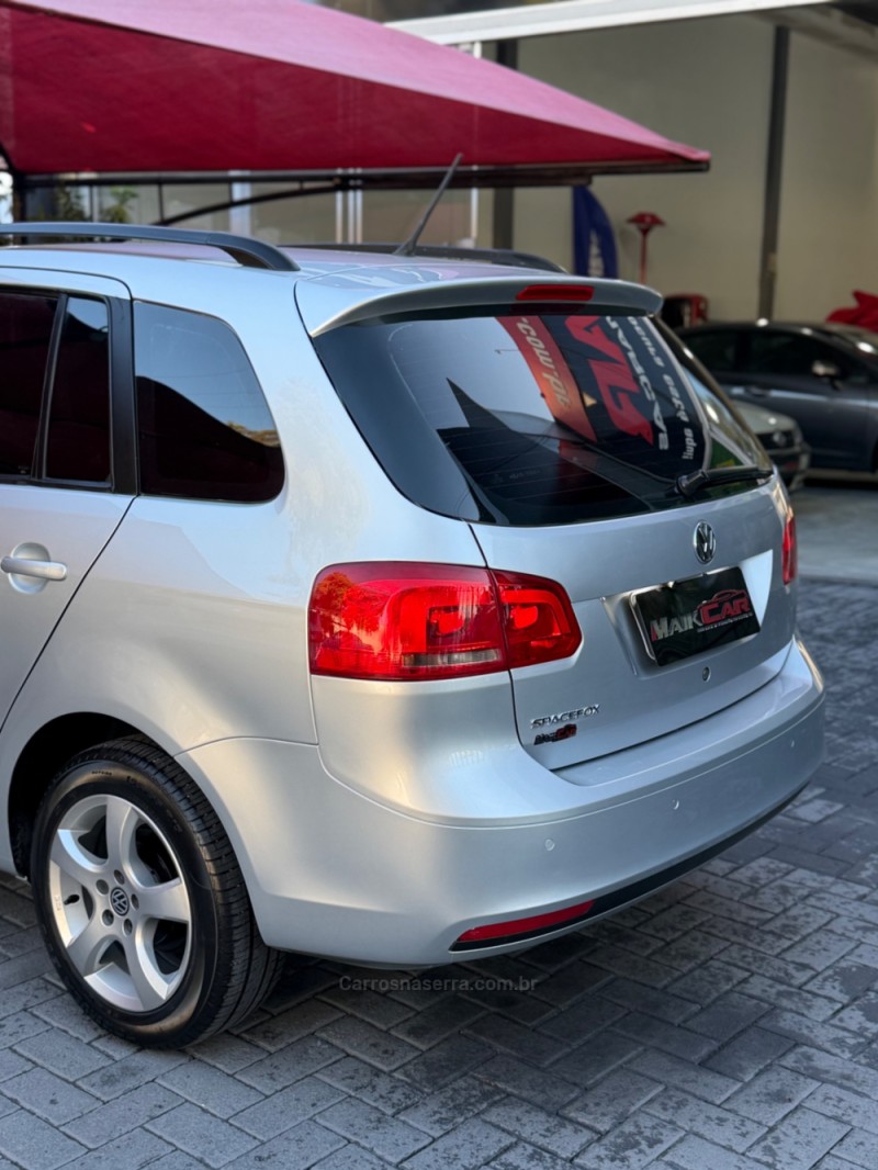 SPACEFOX 1.6 MI SPORTLINE 8V FLEX 4P MANUAL - 2011 - ESTâNCIA VELHA
