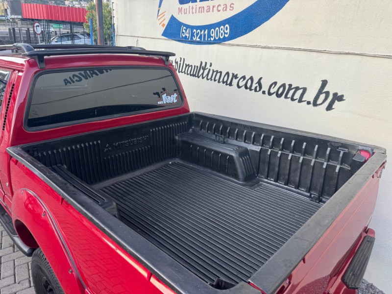L200 2.5 GLS 4X4 CD 8V DIESEL 4P MANUAL  - 2002 - CAXIAS DO SUL