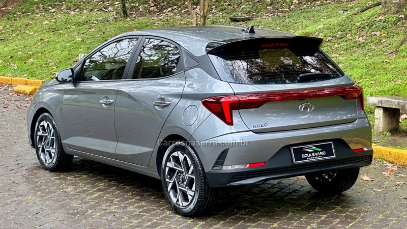 HB20 1.0 PLATINUM PLUS 12V TURBO FLEX 4P AUTOMÁTICO - 2023 - CAXIAS DO SUL