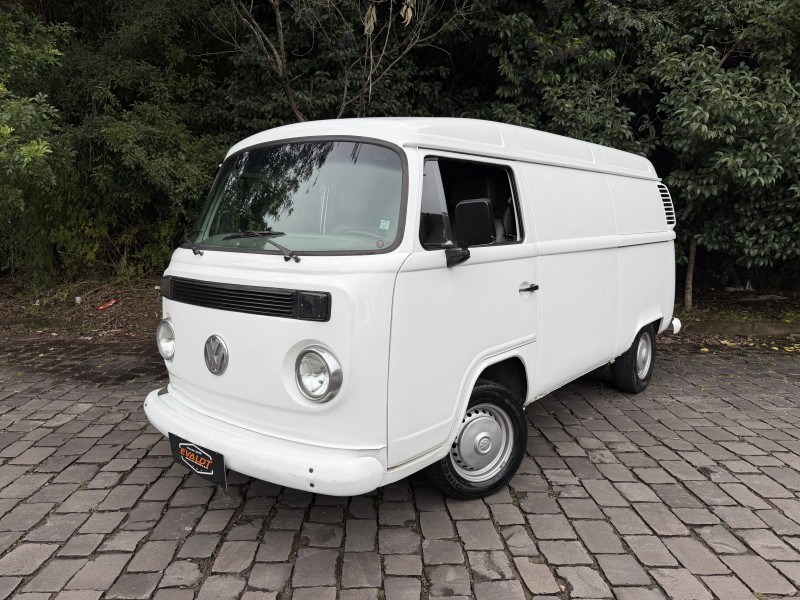 KOMBI 1.6 MI FURGÃO 8V GASOLINA 3P MANUAL