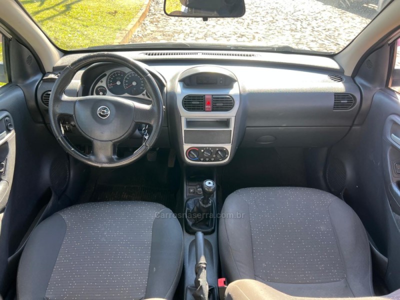 CORSA 1.4 MPFI PREMIUM 8V FLEX 4P MANUAL - 2009 - DOIS IRMãOS
