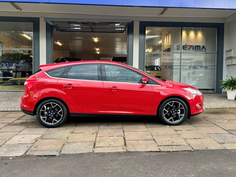 FOCUS 2.0 TITANIUM HATCH 16V FLEX 4P AUTOMÁTICO - 2014 - GUAPORé