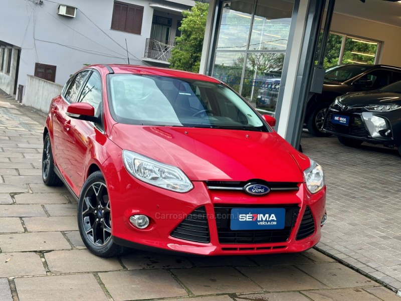 FOCUS 2.0 TITANIUM HATCH 16V FLEX 4P AUTOMÁTICO - 2014 - GUAPORé