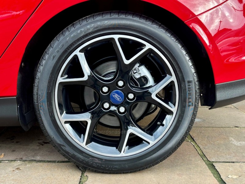 FOCUS 2.0 TITANIUM HATCH 16V FLEX 4P AUTOMÁTICO - 2014 - GUAPORé