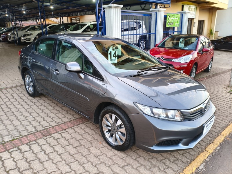 CIVIC 1.8 LXS 16V FLEX 4P AUTOMÁTICO - 2014 - BOM PRINCíPIO