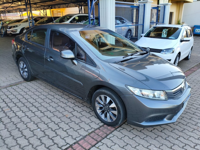 CIVIC 1.8 LXS 16V FLEX 4P AUTOMÁTICO - 2014 - BOM PRINCíPIO