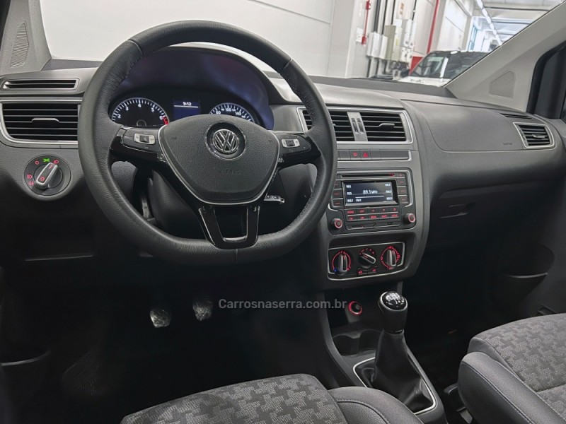 FOX 1.6 COMFORTLINE 8V FLEX 4P MANUAL - 2016 - FLORES DA CUNHA