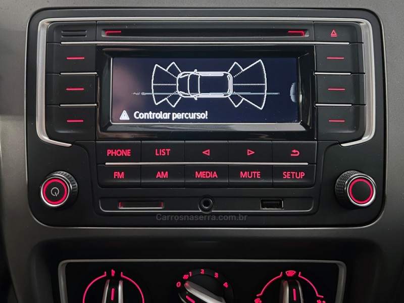 FOX 1.6 COMFORTLINE 8V FLEX 4P MANUAL - 2016 - FLORES DA CUNHA