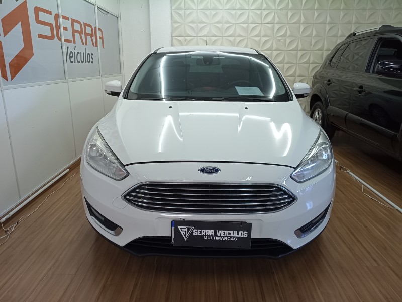 FOCUS 2.0 TITANIUM FASTBACK 16V FLEX 4P AUTOMÁTICO - 2016 - CAXIAS DO SUL