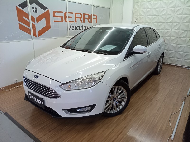 FOCUS 2.0 TITANIUM FASTBACK 16V FLEX 4P AUTOMÁTICO