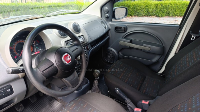 UNO 1.0 EVO ATTRACTIVE 8V FLEX 4P MANUAL - 2014 - CAXIAS DO SUL