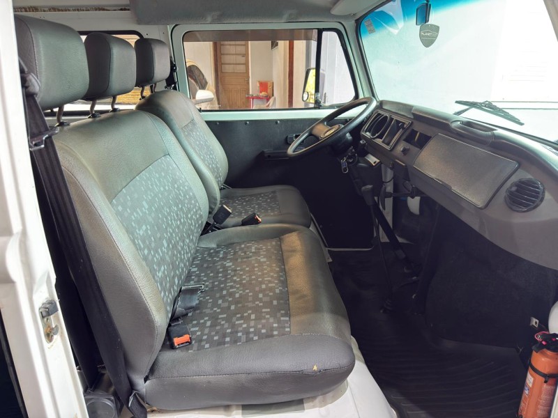 KOMBI 1.4 MI STD 8V FLEX 3P MANUAL - 2006 - FARROUPILHA
