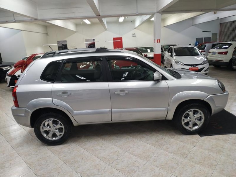 TUCSON 2.0 MPFI GLS BASE 16V 143CV 2WD FLEX 4P AUTOMÁTICO - 2016 - CAXIAS DO SUL