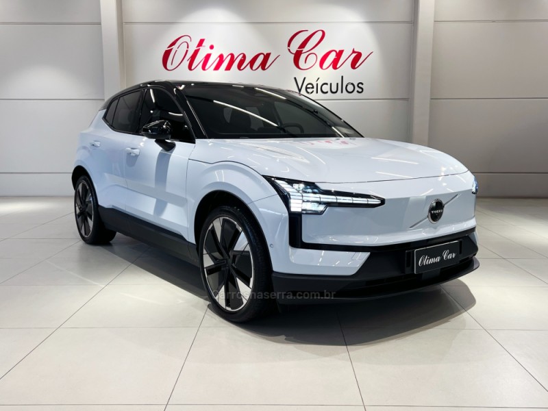 EX30 ULTRA EXTENDED RANGE - 2024 - FLORES DA CUNHA