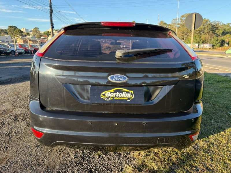 FOCUS 1.6 GLX 16V FLEX 4P MANUAL - 2011 - FARROUPILHA