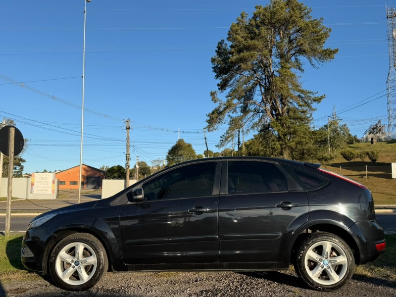 FOCUS 1.6 GLX 16V FLEX 4P MANUAL - 2011 - FARROUPILHA