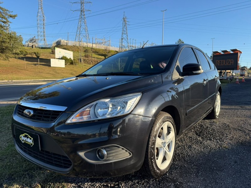 FOCUS 1.6 GLX 16V FLEX 4P MANUAL - 2011 - FARROUPILHA