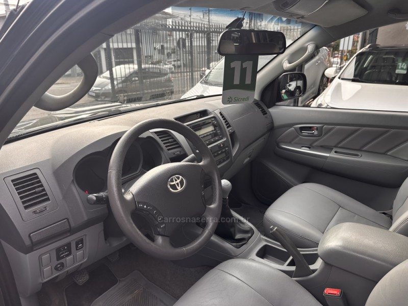 HILUX 3.0 SR 4X2 CD 16V TURBO INTERCOOLER DIESEL 4P MANUAL - 2011 - CAXIAS DO SUL