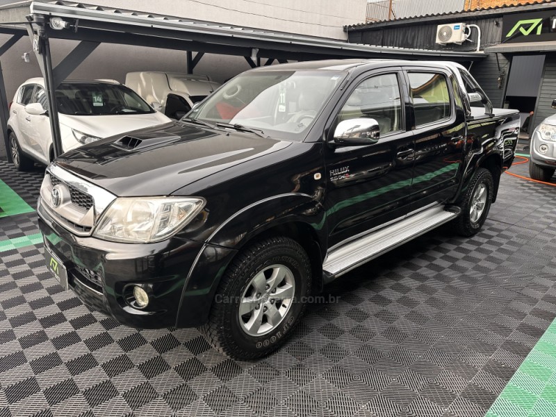 HILUX 3.0 SR 4X2 CD 16V TURBO INTERCOOLER DIESEL 4P MANUAL - 2011 - CAXIAS DO SUL