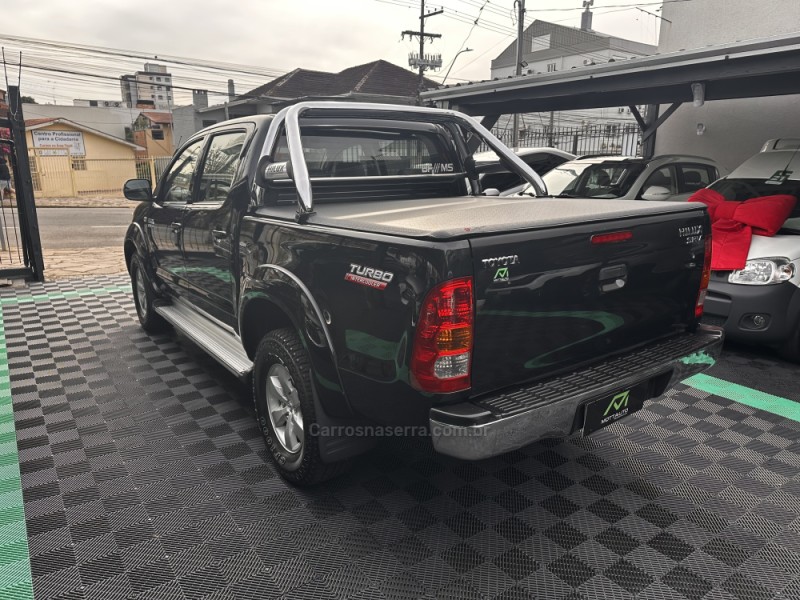 HILUX 3.0 SR 4X2 CD 16V TURBO INTERCOOLER DIESEL 4P MANUAL - 2011 - CAXIAS DO SUL