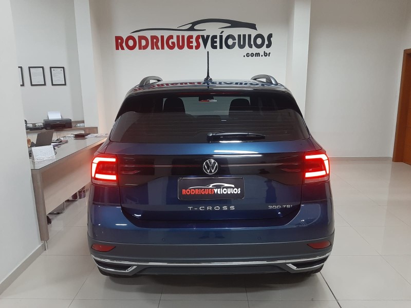 T-CROSS 1.0 COMFORTLINE TSI FLEX 4P AUTOMÁTICO - 2024 - CAXIAS DO SUL