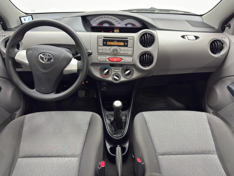 ETIOS 1.5 XLS 16V FLEX 4P MANUAL - 2013 - CAXIAS DO SUL