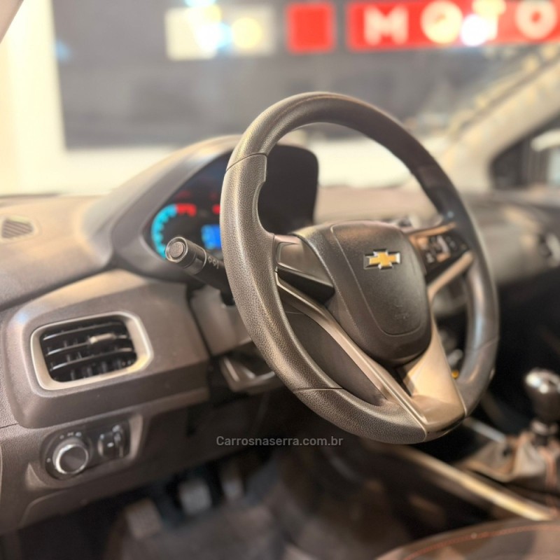 ONIX 1.4 MPFI LT 8V FLEX 4P MANUAL - 2016 - NOVO HAMBURGO