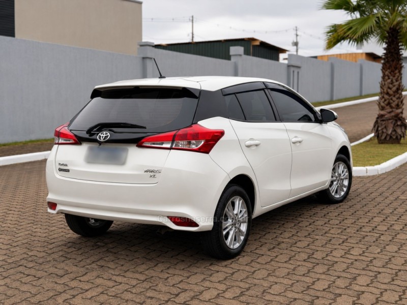 YARIS 1.3 XL LIVE 16V FLEX 4P AUTOMÁTICO - 2019 - LAJEADO