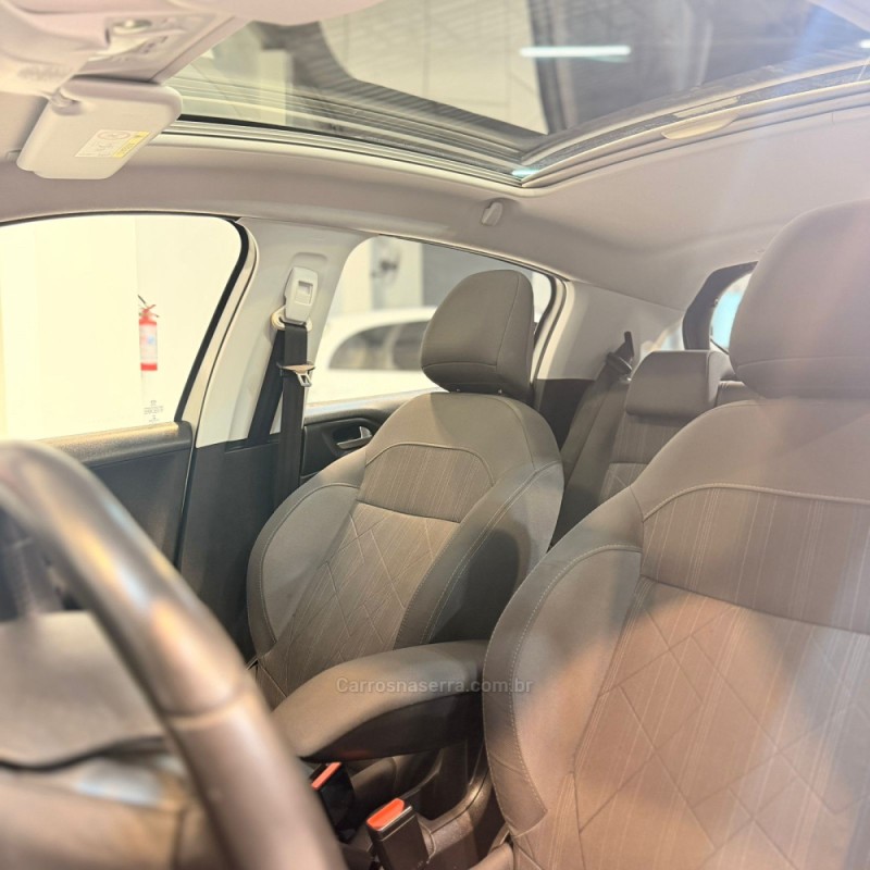 208 1.6 GRIFFE 16V FLEX 4P MANUAL - 2015 - NOVO HAMBURGO