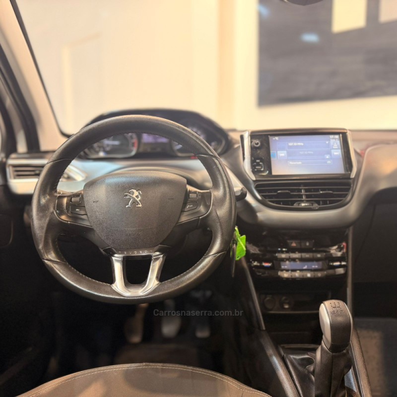 208 1.6 GRIFFE 16V FLEX 4P MANUAL - 2015 - NOVO HAMBURGO