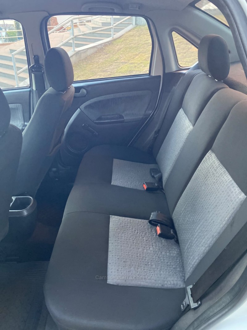 FIESTA 1.6 MPI SEDAN 8V FLEX 4P MANUAL - 2011 - SANANDUVA
