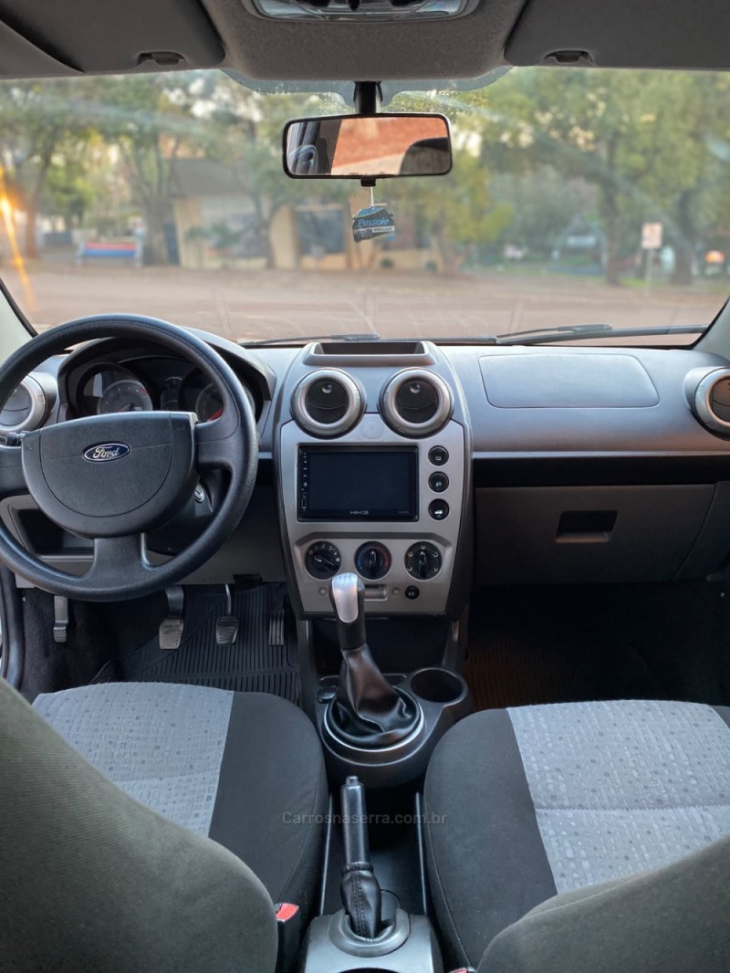 FIESTA 1.6 MPI SEDAN 8V FLEX 4P MANUAL - 2011 - SANANDUVA
