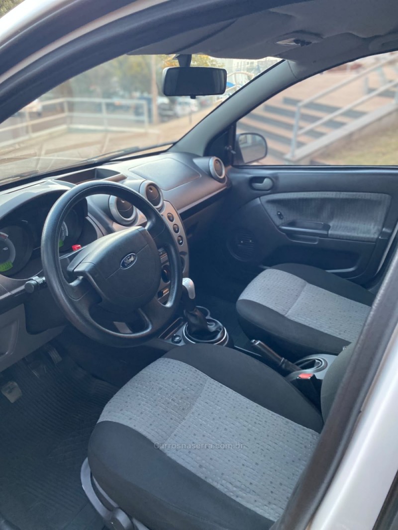 FIESTA 1.6 MPI SEDAN 8V FLEX 4P MANUAL - 2011 - SANANDUVA