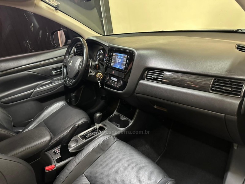 OUTLANDER 2.0 16V GASOLINA 4P AUTOMÁTICO - 2016 - NOVO HAMBURGO