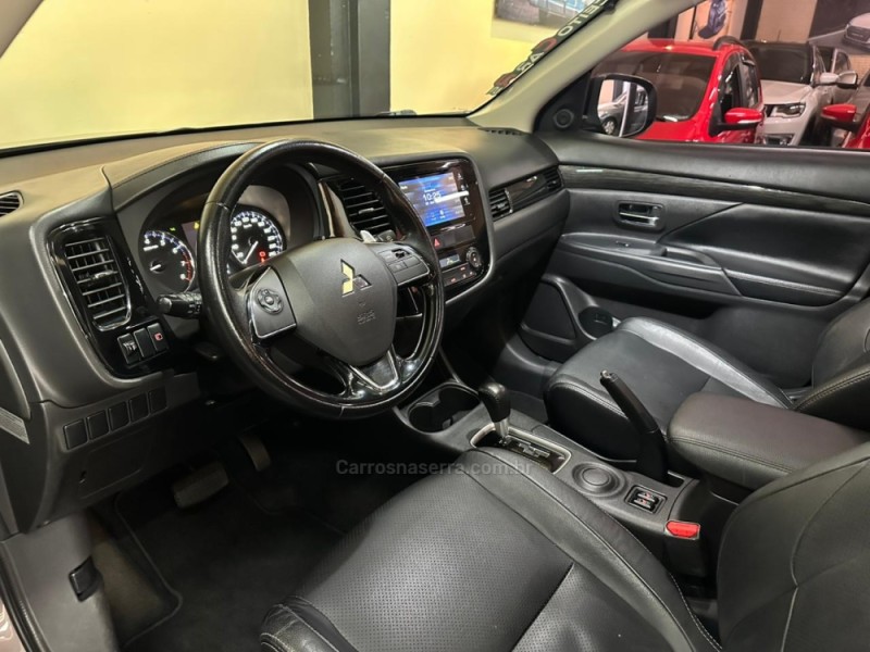 OUTLANDER 2.0 16V GASOLINA 4P AUTOMÁTICO - 2016 - NOVO HAMBURGO