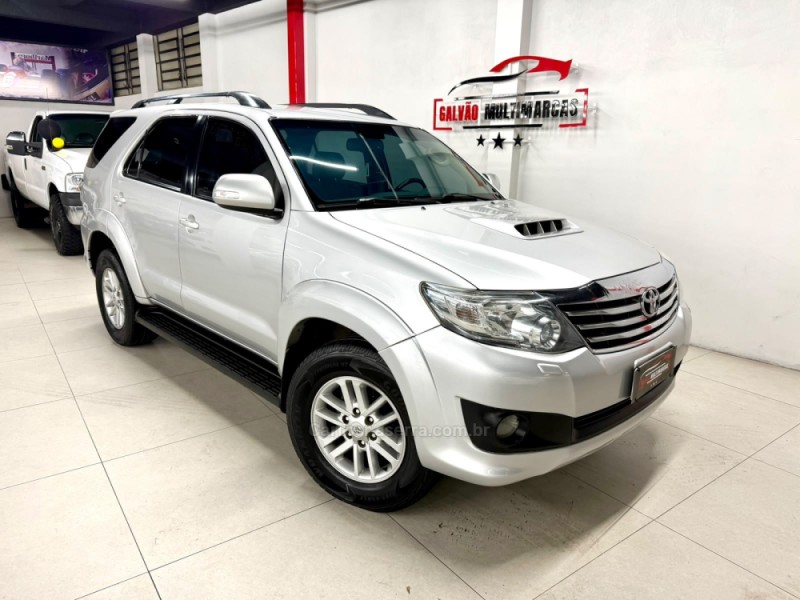 HILUX SW4 3.0 SRV 4X4 16V TURBO INTERCOOLER DIESEL 4P AUTOMÁTICO