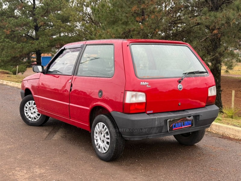UNO 1.0 MPI MILLE FIRE 8V FLEX 2P MANUAL - 2005 - VACARIA