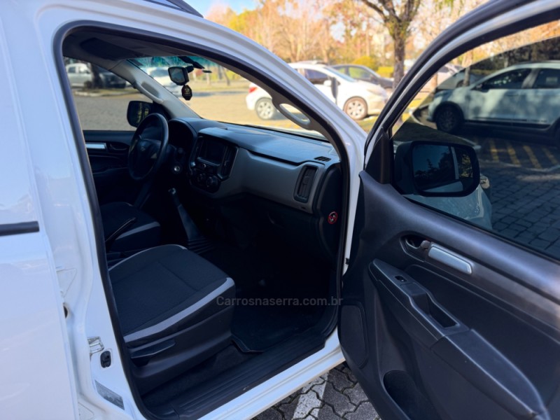 S10 2.5 ADVANTAGE 4X2 CD FLEX 4P MANUAL - 2020 - CAXIAS DO SUL