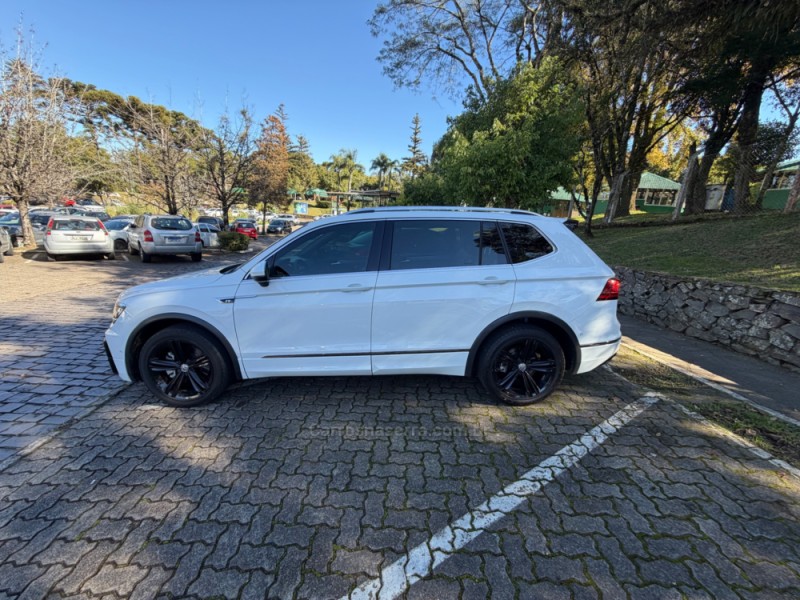 TIGUAN 2.0 ALLSPACE R-LINE 350 TSI 4X4 GASOLINA 4P - 2020 - CAXIAS DO SUL