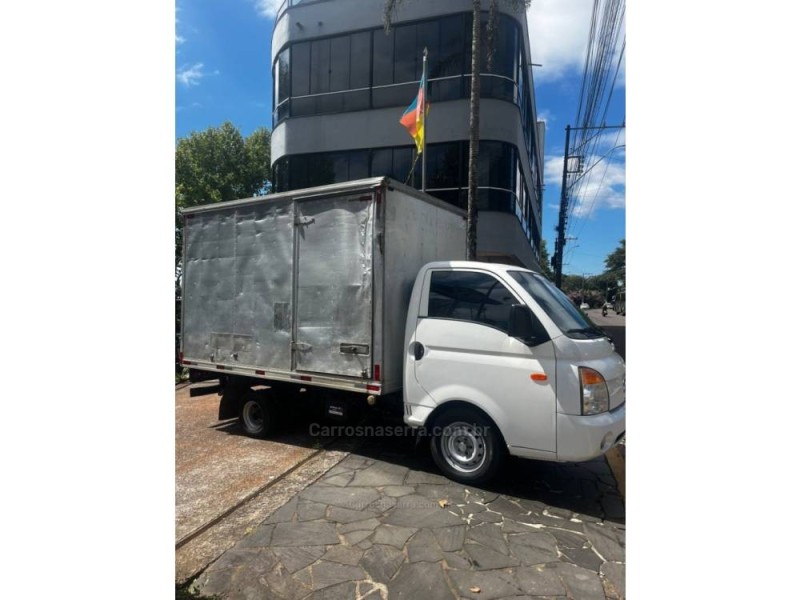 HR 2.5 TCI HD BAU 4X2 8V 97CV TURBO INTERCOOLER DIESEL 2P MANUAL - 2010 - SãO PEDRO DA SERRA