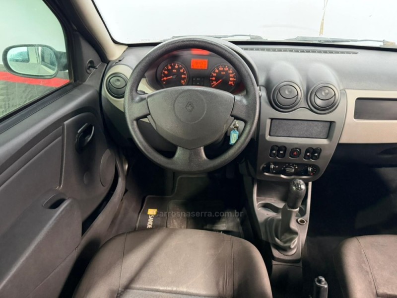 SANDERO 1.0 AUTHENTIQUE 16V FLEX 4P MANUAL - 2009 - VACARIA