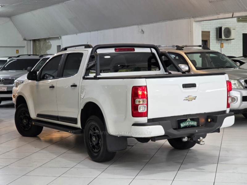 S10 2.4 LS 4X2 CD 8V FLEX 4P MANUAL - 2015 - SAPUCAIA DO SUL