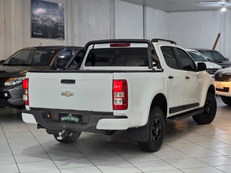 S10 2.4 LS 4X2 CD 8V FLEX 4P MANUAL - 2015 - SAPUCAIA DO SUL