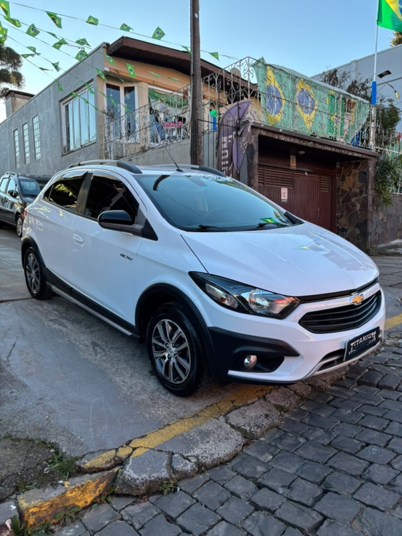 ONIX 1.4 MPFI ACTIV 8V FLEX 4P MANUAL - 2017 - SãO FRANCISCO DE PAULA